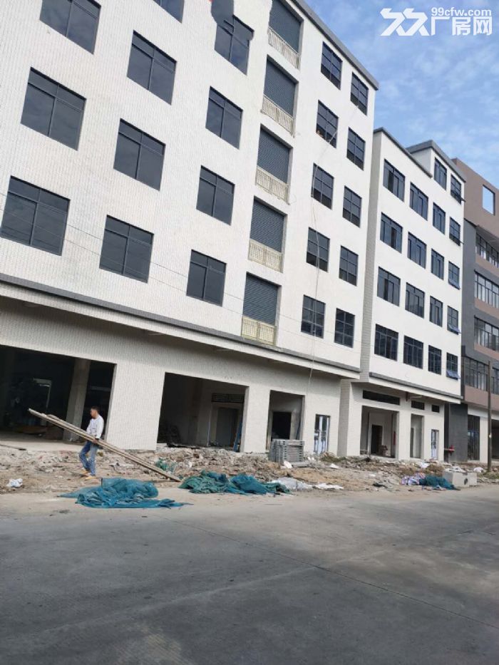 小榄工业大道边上全新厂房550一层出租可以分租